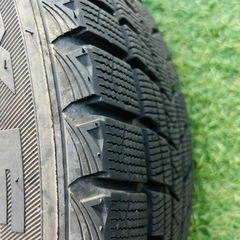 アルファード30系後期スタッドレスタイヤの画像