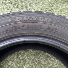 DUNLOP 185／60r 15 スタッドレスタイヤ 3本セットの画像