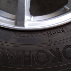 2019年製造195/65r15ヨコハマスタッドレスタイヤの画像