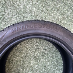 ブリヂストン BLIZZAK VRX2 215/50R17 スタッドレス 4本セットの画像