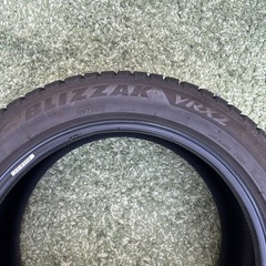 ブリヂストン BLIZZAK VRX2 215/50R17 スタッドレス 4本セットの画像