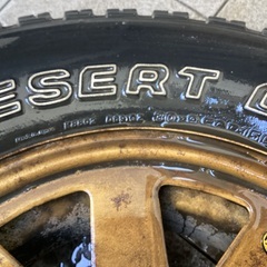 ホイール付き未使用タイヤ　四駆　の画像