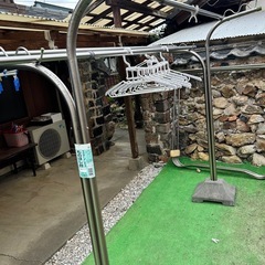 ステンレス物干し台とベースの画像