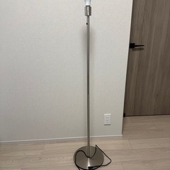 IKEA フロアライト シェード付きの画像