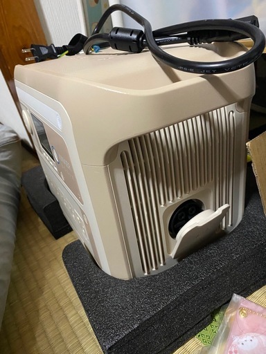 ポータブル電源（Anker SOLIX C1000)