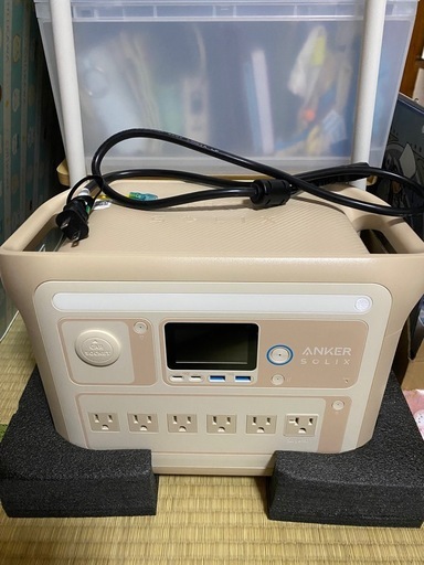 ポータブル電源（Anker SOLIX C1000)