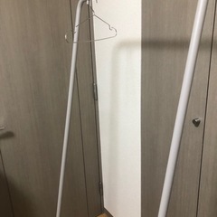 おしゃれハンガーラックの画像