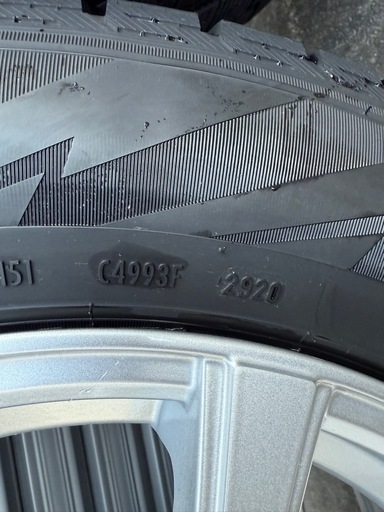 【中古4本セット】30系アルファード、ヴェルファイア用　スタッドレスタイヤ（トヨタマーク付）