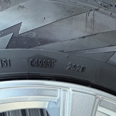 【中古4本セット】30系アルファード、ヴェルファイア用　スタッドレスタイヤ（トヨタマーク付）の画像