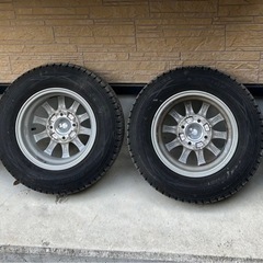 12インチ　　スタッドレスタイヤセット　バリ溝の画像