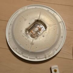 アイリスオーヤマ　シーリングライトCEA-2012DL　リモコンつきの画像