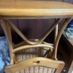 ラタン調　ラックの画像