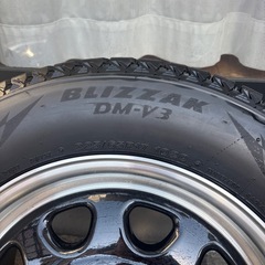 BRIDGESTONE BLIZZAK DM-V3 17インチホイール付の画像