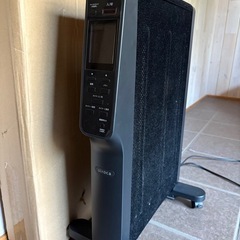 siroca マイカヒーター シロカ オイルヒーター 暖房 キャスター付き　SH-M111 1200W ジャンク品 の画像