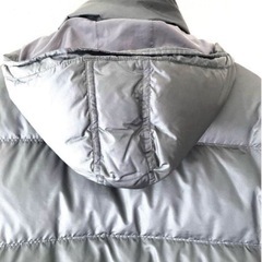 セオリー　メンズダウンジャケット シルバーグレーの画像