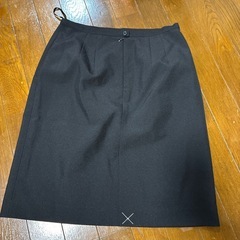 未使用　スカートの画像
