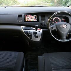 アイシスプラタナＵセレクション　走行3.4万キロの画像