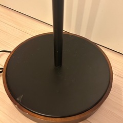 ニトリ　3灯フロアスタンド 黒・茶色の画像