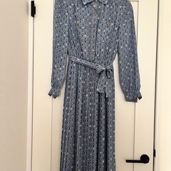 レトロ　長袖ワンピース　東京スタイルの画像