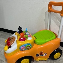 アンパンマンビジーカーの画像