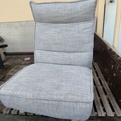 ０円 冷蔵庫　２台　ソファー　の画像