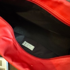 プーマ　エナメルバッグの画像