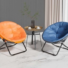 折りたたみチェアーの画像