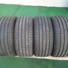 サマータイヤ　245/40R19（おまけ付）の画像