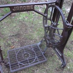 JANOME  足踏みミシン ミシン脚  鉄脚 自作　インテリアの画像