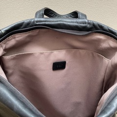 ear#リュック#革#黒の画像