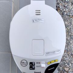  新品 4L給湯ポット Peacock WMJ-40W 家電 保温の画像