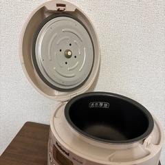 炊飯器の画像