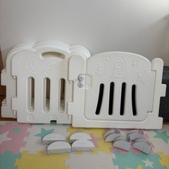 ベビーサークルの画像