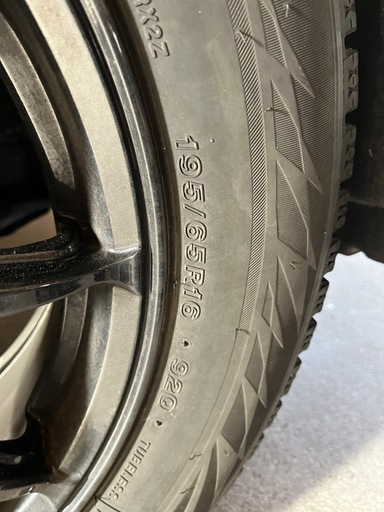 スタッドレス　VRX2 195/65r16　