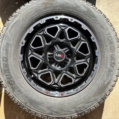 LMG モンタグナ 225/70R16 アイスガードSUV G075の画像