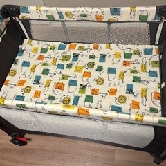 ベビーベッドの画像