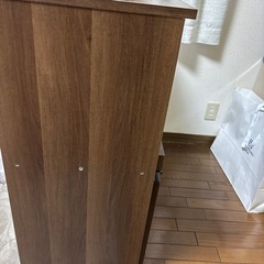 食器棚の画像