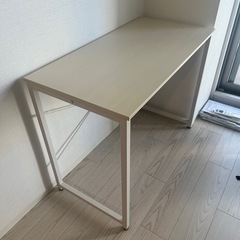 明日まで０円　ニトリ机の画像