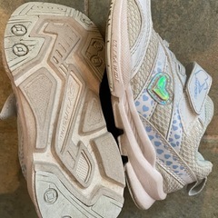 スニーカー　18cmの画像