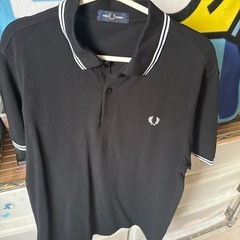 フレッドペリーTシャツ&ZARAショルダーバックの画像