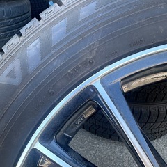 DUNLOP  235/60/18 スタッドレス2023年製の画像