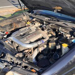 ローンは毎月23,100円～　日産　ローレル　クラブSターボタイプX　即ドリ仕様　５速ＭＴ載替公認取得済　タイベル交換済☆ＨＰＩ前置インタークーラー　ＡＰＥＸｉエアクリ☆車高調　フルバケットシート　社外マフラー☆ＭＯＭＯディープコーンステアリングの画像