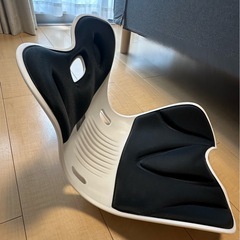 姿勢矯正・腰痛予防　椅子の画像