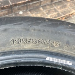 2022年製　ブリジストンブリザックVRX2 195-60-16の画像