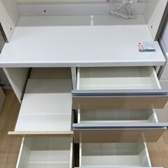 A-843【リユースのサカイ野々市店】ジモティ来店特価‼ パモウナ 食器棚 木製 ホワイト クリーニング済みの画像