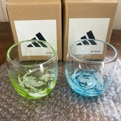 ペア琉球ガラス　アディダスの画像