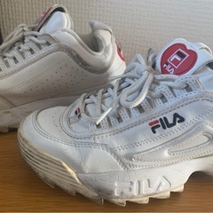 FILA スニーカー23cmの画像