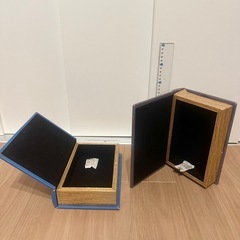 本のような小物入れの画像