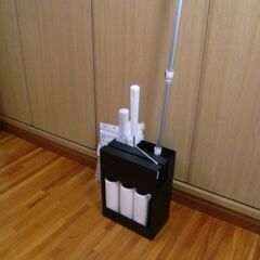 コロコロ　モップ　収納付き　部屋用　使用年数少ない 掃除用品の画像