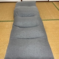 【ニトリ】首・脚リクライニング座椅子の画像